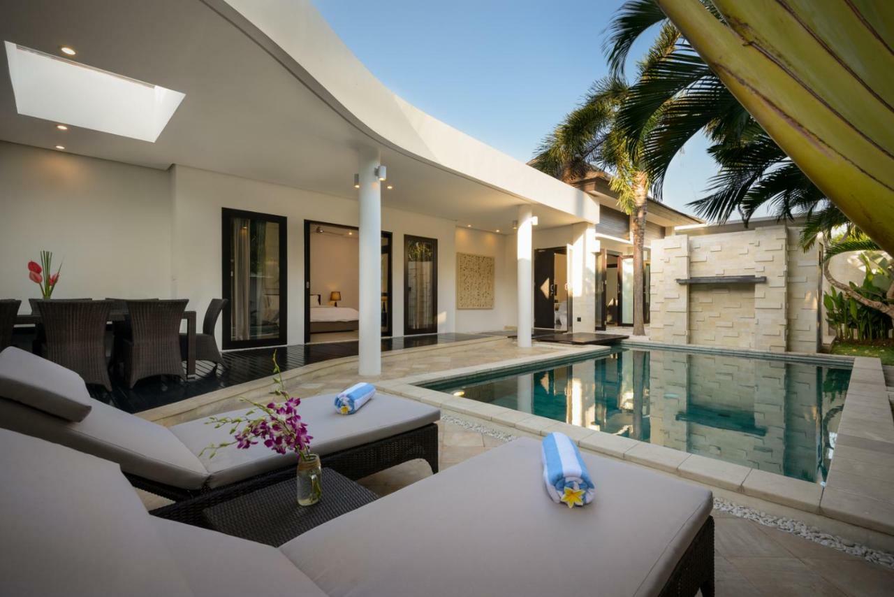 Villa Maharani Seminyak Exterior foto
