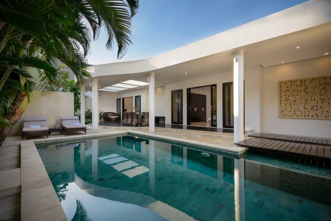 Villa Maharani Seminyak Exterior foto